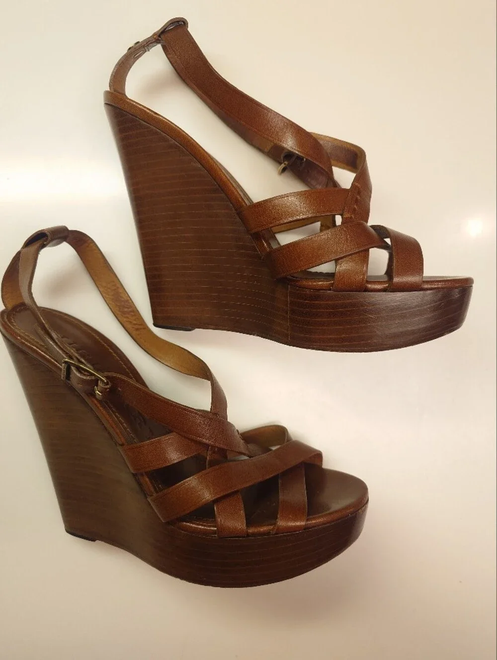 EUC Iconic Brown BURBERRY Delamer Leather Platform Wedge Sandal 39 Runway Heels